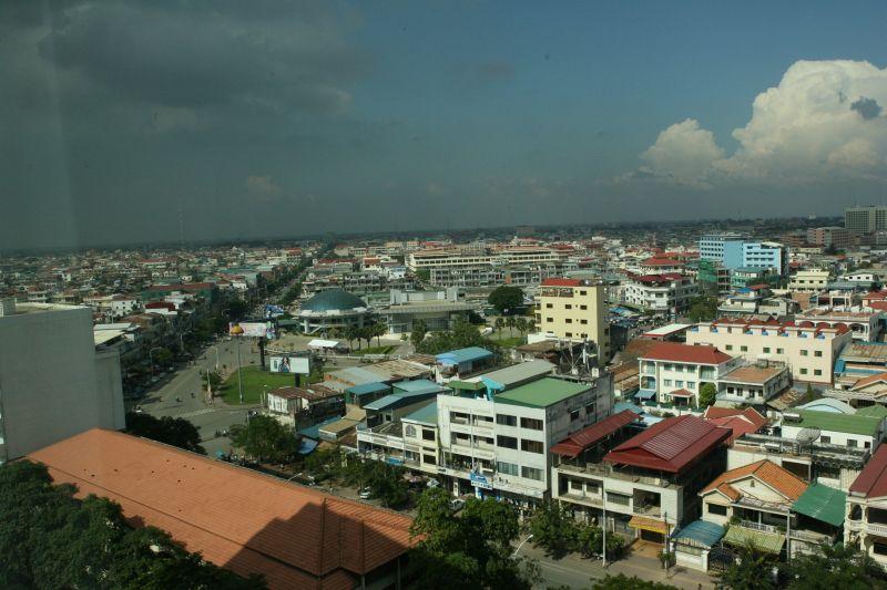 [캄보디아 프놈펜 전경]